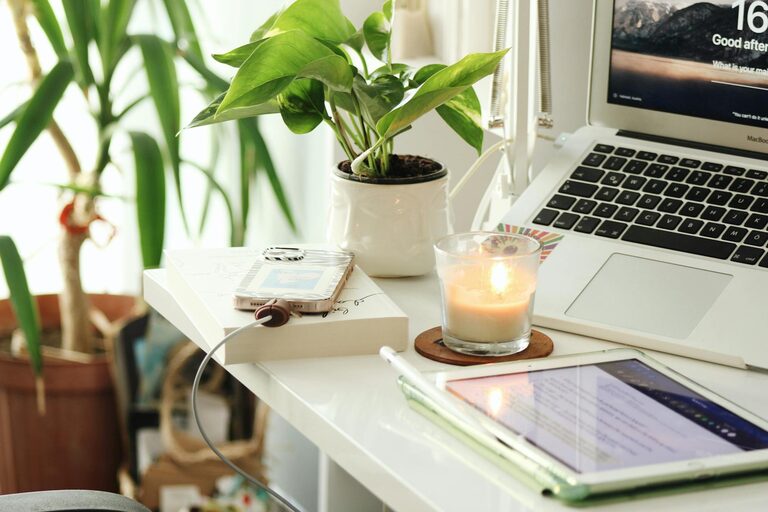 How to Create a Productive Home Workspace That Fits Your Lifestyle